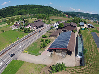 Photovoltaik auf dem Laufstalldach